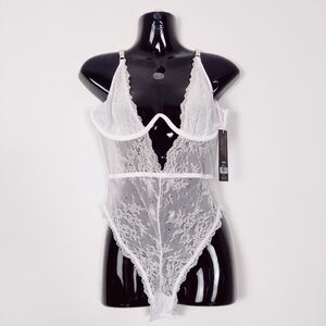 Bombshell Boudoir Women's Babydoll Lace Lingerie in White Size Large NEW Bridal